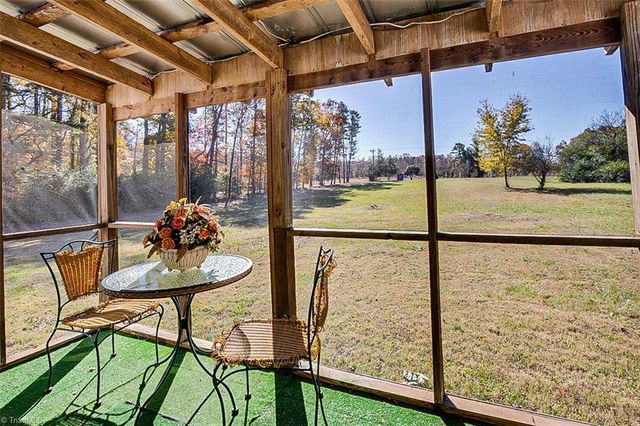 1522 Hopewell Friends Road, Asheboro, NC 27205