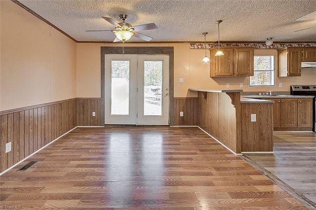 1522 Hopewell Friends Road, Asheboro, NC 27205