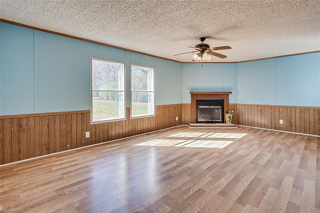 1522 Hopewell Friends Road, Asheboro, NC 27205