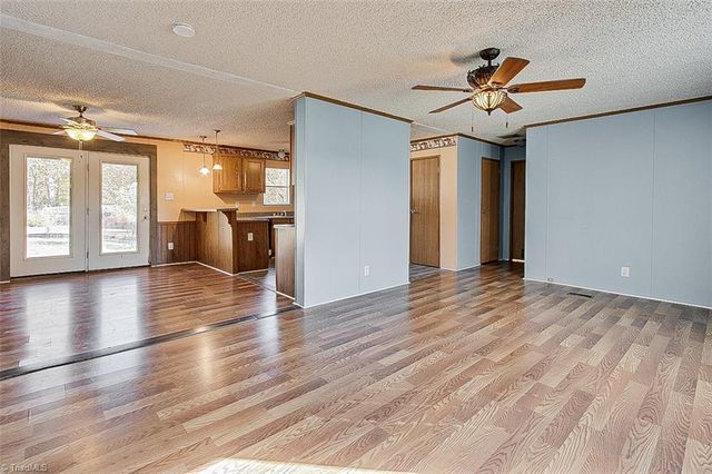 1522 Hopewell Friends Road, Asheboro, NC 27205