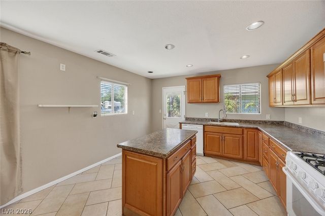 132 Cedar Street, Henderson, NV 89015
