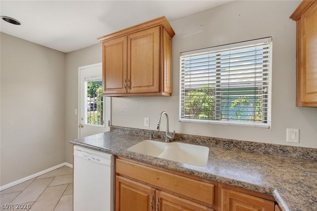 132 Cedar Street, Henderson, NV 89015