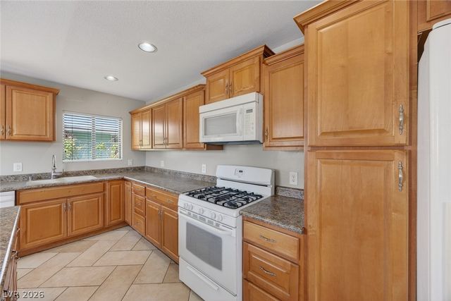 132 Cedar Street, Henderson, NV 89015