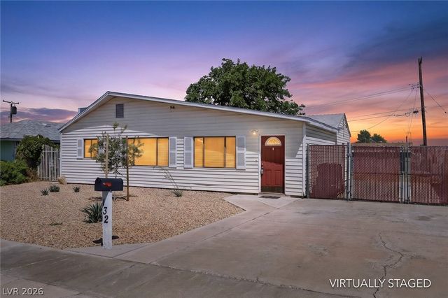 132 Cedar Street, Henderson, NV 89015