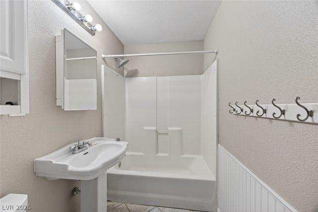 132 Cedar Street, Henderson, NV 89015