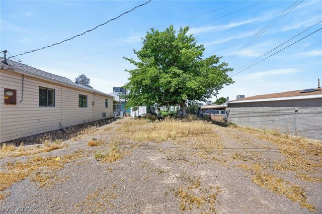 132 Cedar Street, Henderson, NV 89015