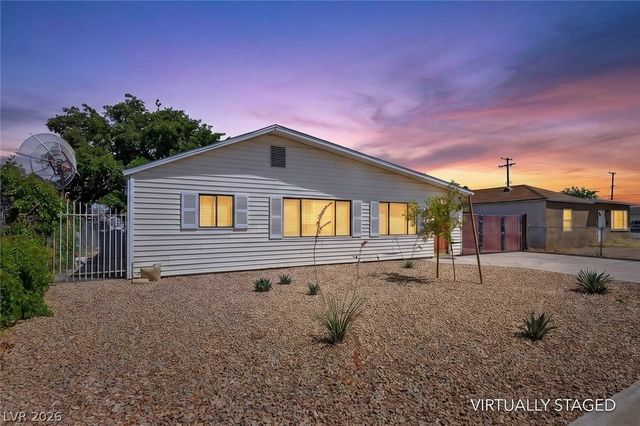 132 Cedar Street, Henderson, NV 89015