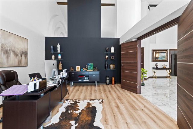 402 Wild Oak DRIVE, Manitowoc, WI 54220