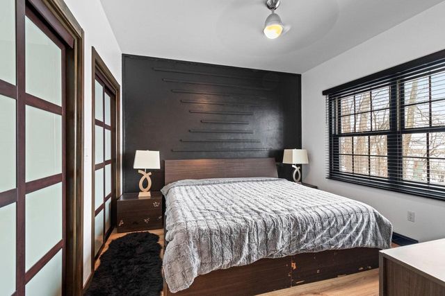 402 Wild Oak DRIVE, Manitowoc, WI 54220