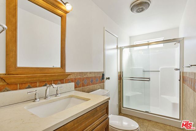 1744 S Genesee Avenue, Los Angeles, CA 90019