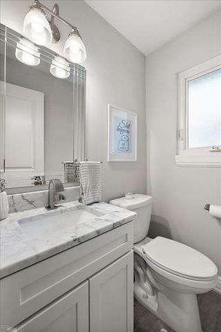 560 S Rosedale Court, Grosse Pointe, MI 48236