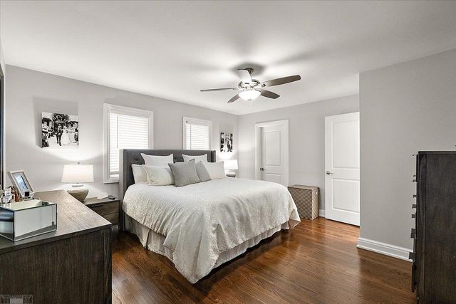 560 S Rosedale Court, Grosse Pointe, MI 48236