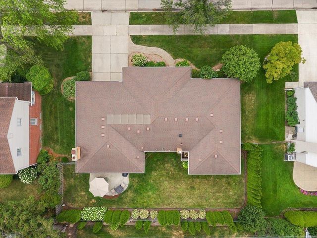 560 S Rosedale Court, Grosse Pointe, MI 48236
