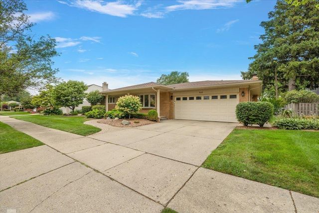 560 S Rosedale Court, Grosse Pointe, MI 48236