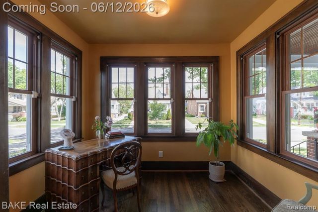 675 W Hazelhurst Street, Ferndale, MI 48220