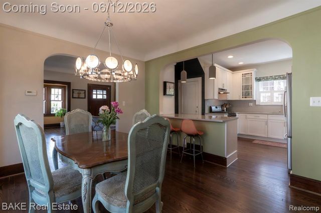 675 W Hazelhurst Street, Ferndale, MI 48220