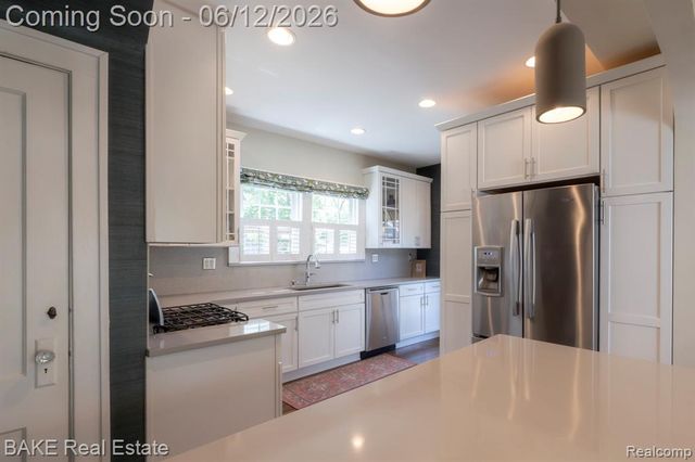 675 W Hazelhurst Street, Ferndale, MI 48220
