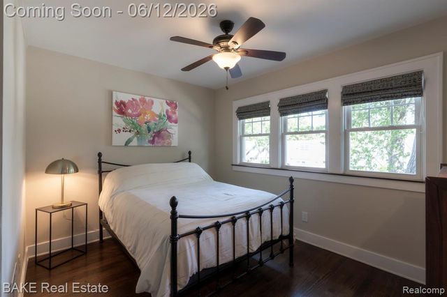 675 W Hazelhurst Street, Ferndale, MI 48220