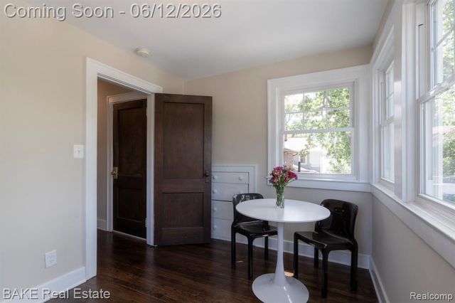 675 W Hazelhurst Street, Ferndale, MI 48220