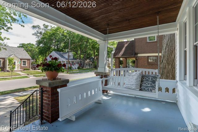 675 W Hazelhurst Street, Ferndale, MI 48220