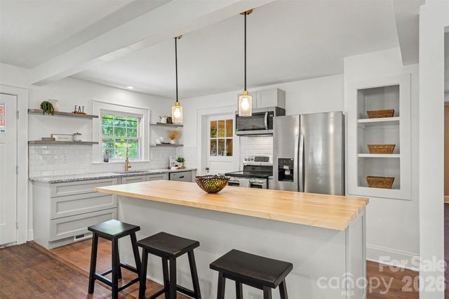 127 Cedar Drive NW, Concord, NC 28025