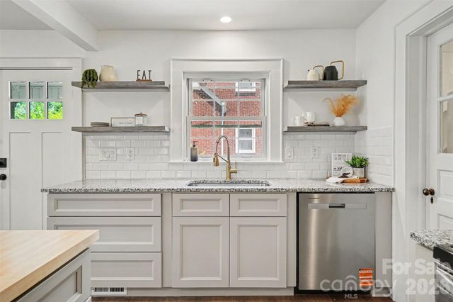 127 Cedar Drive NW, Concord, NC 28025