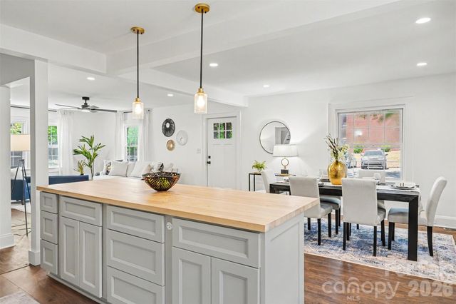 127 Cedar Drive NW, Concord, NC 28025