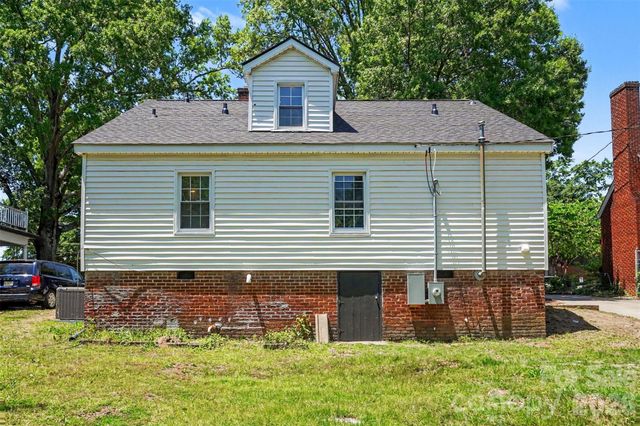 127 Cedar Drive NW, Concord, NC 28025