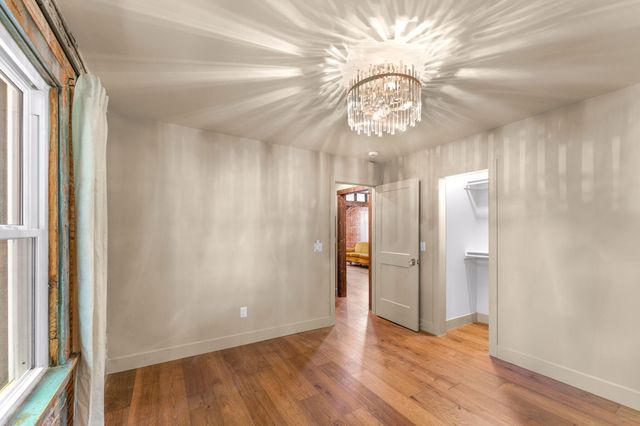 1219 N Concord Avenue, Springfield, MO 65802