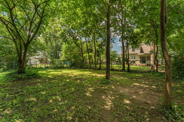 1219 N Concord Avenue, Springfield, MO 65802