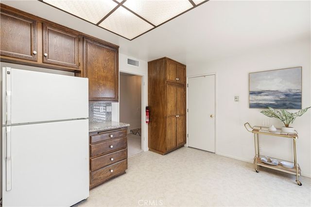 25033 Avenida Balita, Valencia, CA 91355
