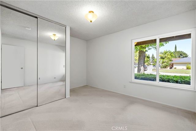 25033 Avenida Balita, Valencia, CA 91355