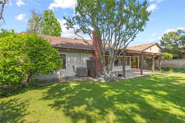 25033 Avenida Balita, Valencia, CA 91355