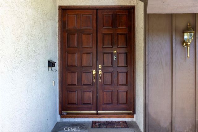 25033 Avenida Balita, Valencia, CA 91355