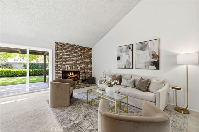 25033 Avenida Balita, Valencia, CA 91355