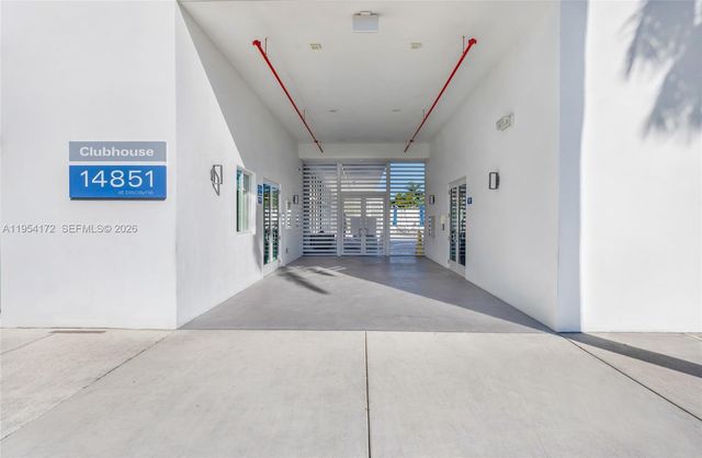 14951 Royal Oaks Ln 901, North Miami, FL 33181