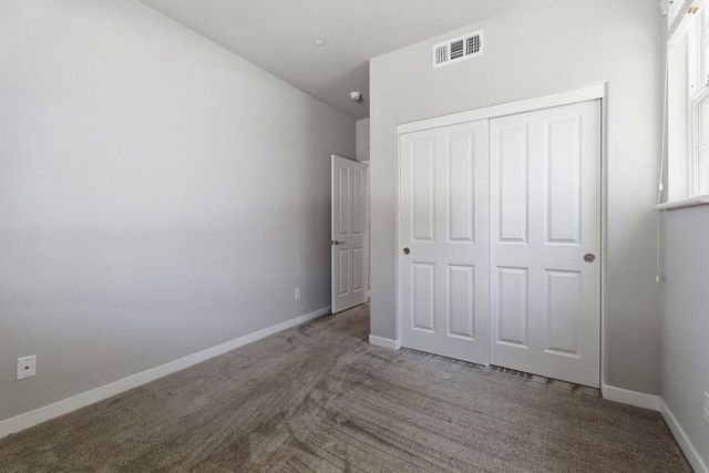 2016 Sycamore Grove Ln, Roseville, CA 95747