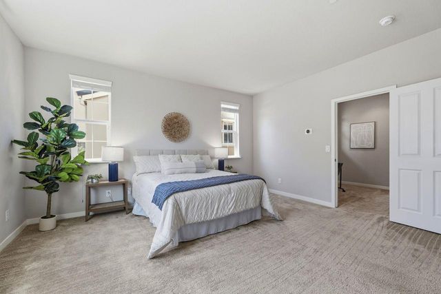 2016 Sycamore Grove Ln, Roseville, CA 95747