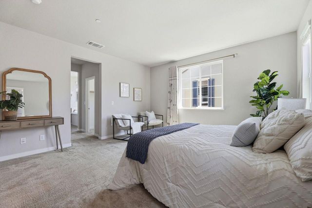 2016 Sycamore Grove Ln, Roseville, CA 95747