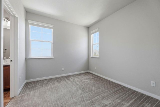 2016 Sycamore Grove Ln, Roseville, CA 95747