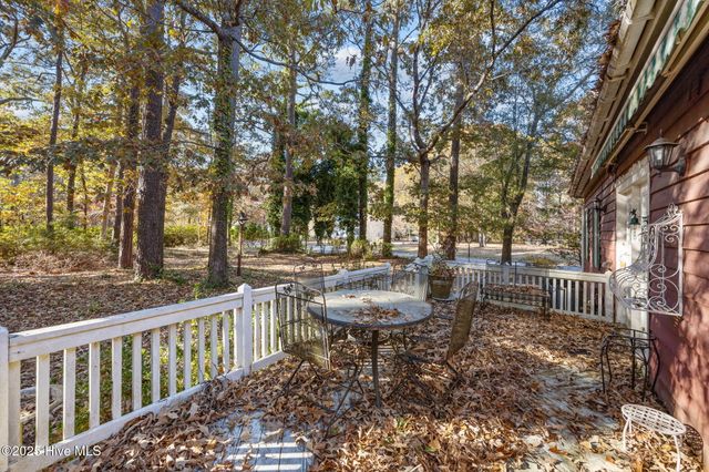 2200 Oakview Drive, New Bern, NC 28562