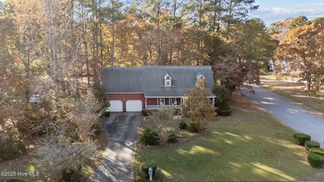 2200 Oakview Drive, New Bern, NC 28562