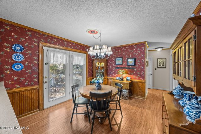 2200 Oakview Drive, New Bern, NC 28562