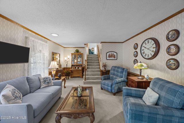 2200 Oakview Drive, New Bern, NC 28562