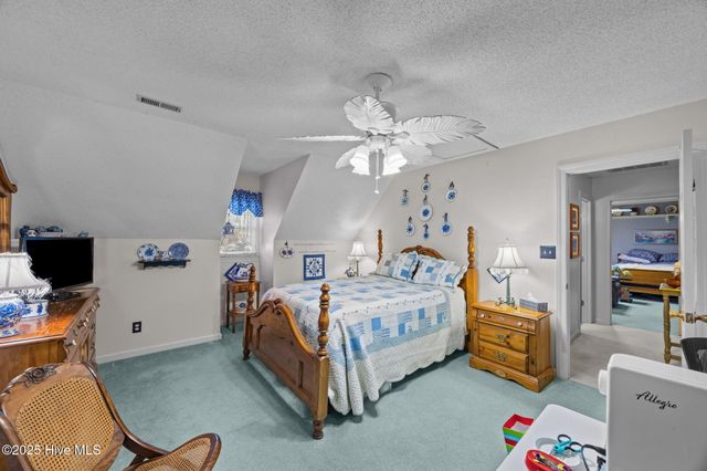 2200 Oakview Drive, New Bern, NC 28562