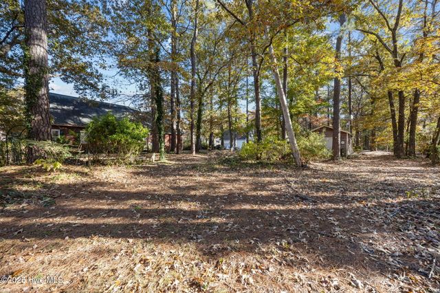2200 Oakview Drive, New Bern, NC 28562