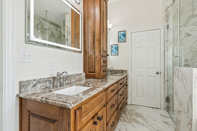 14037 Fm 1173, Krum, TX 76249