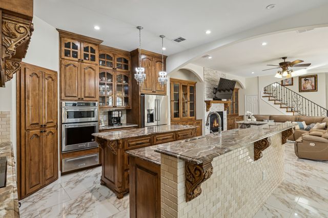 14037 Fm 1173, Krum, TX 76249