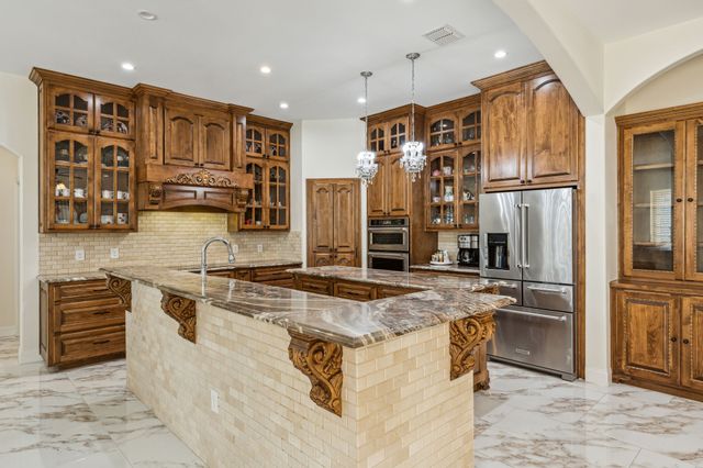 14037 Fm 1173, Krum, TX 76249