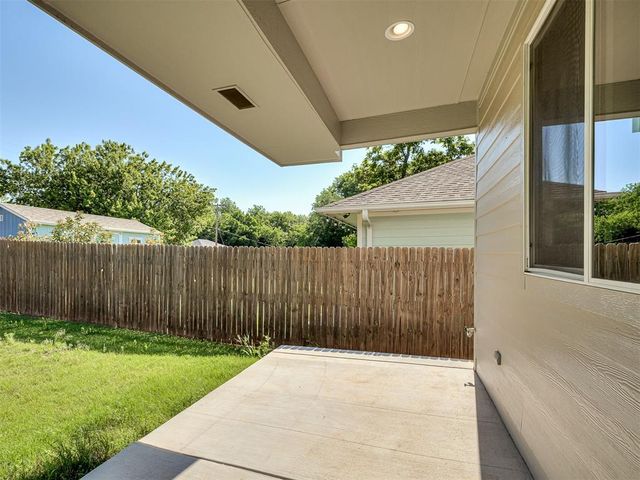 722 E Grant Avenue, Guthrie, OK 73044